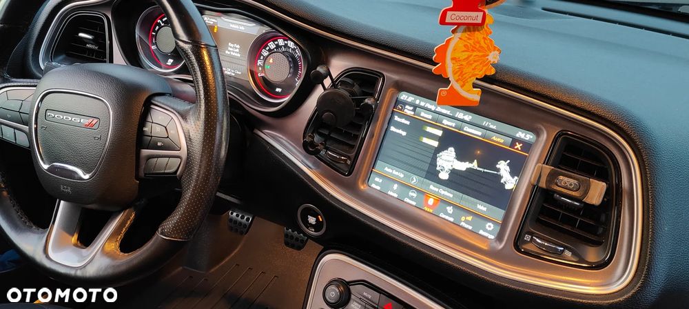 Dodge Challenger - 23