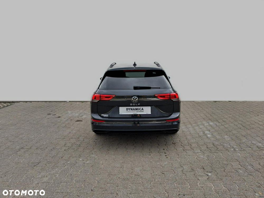 Volkswagen Golf - 6