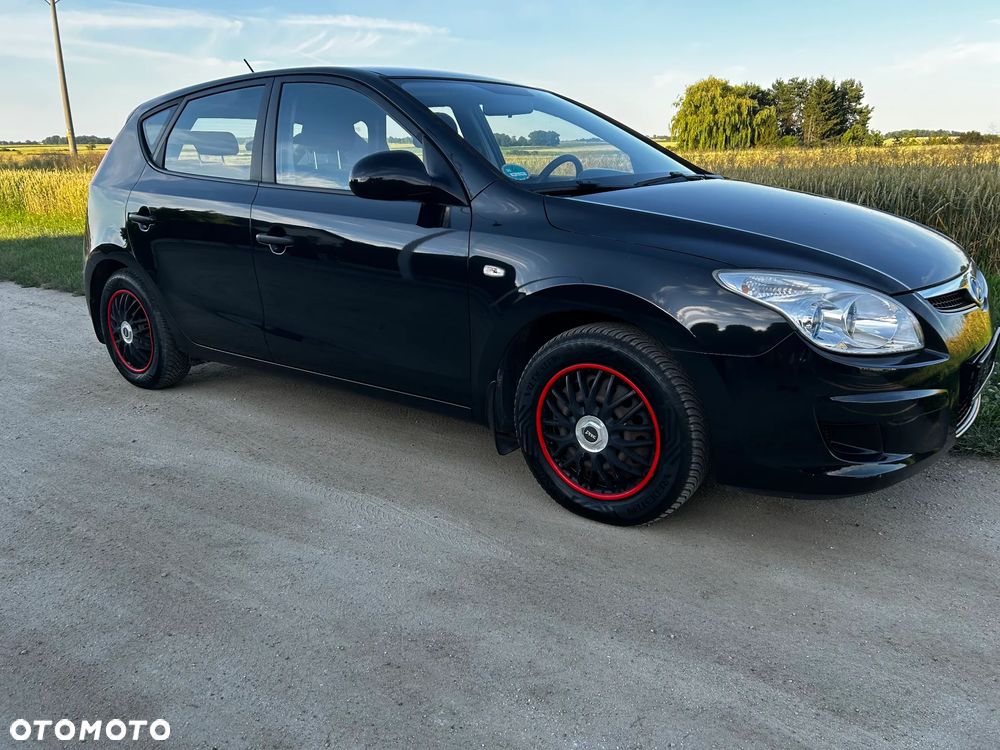 Hyundai i30 1.4 Classic + - 3