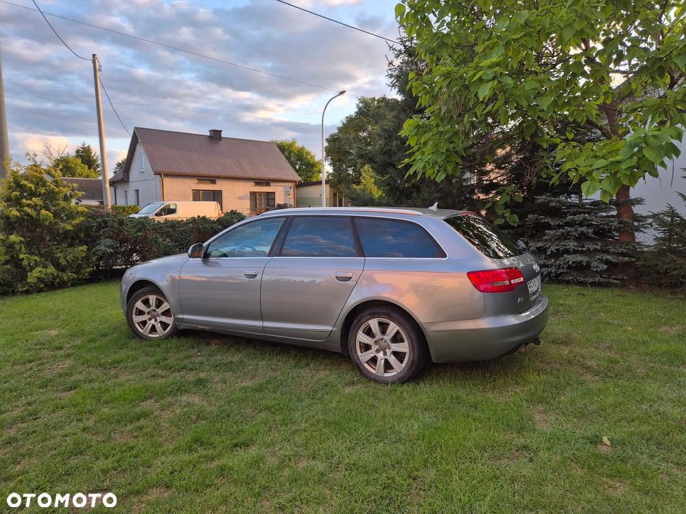 Audi A6 Avant 2010 photo 4