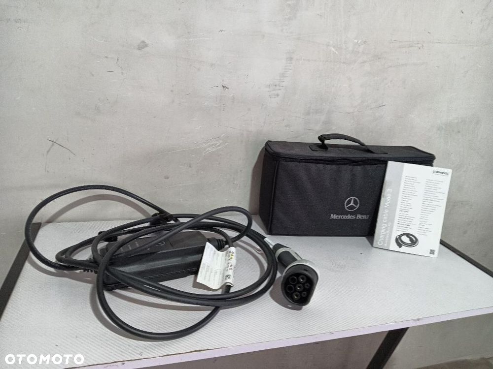 ŁADOWARKA SAMOCHODOWA MERCEDES EQB A0005830705 - 10