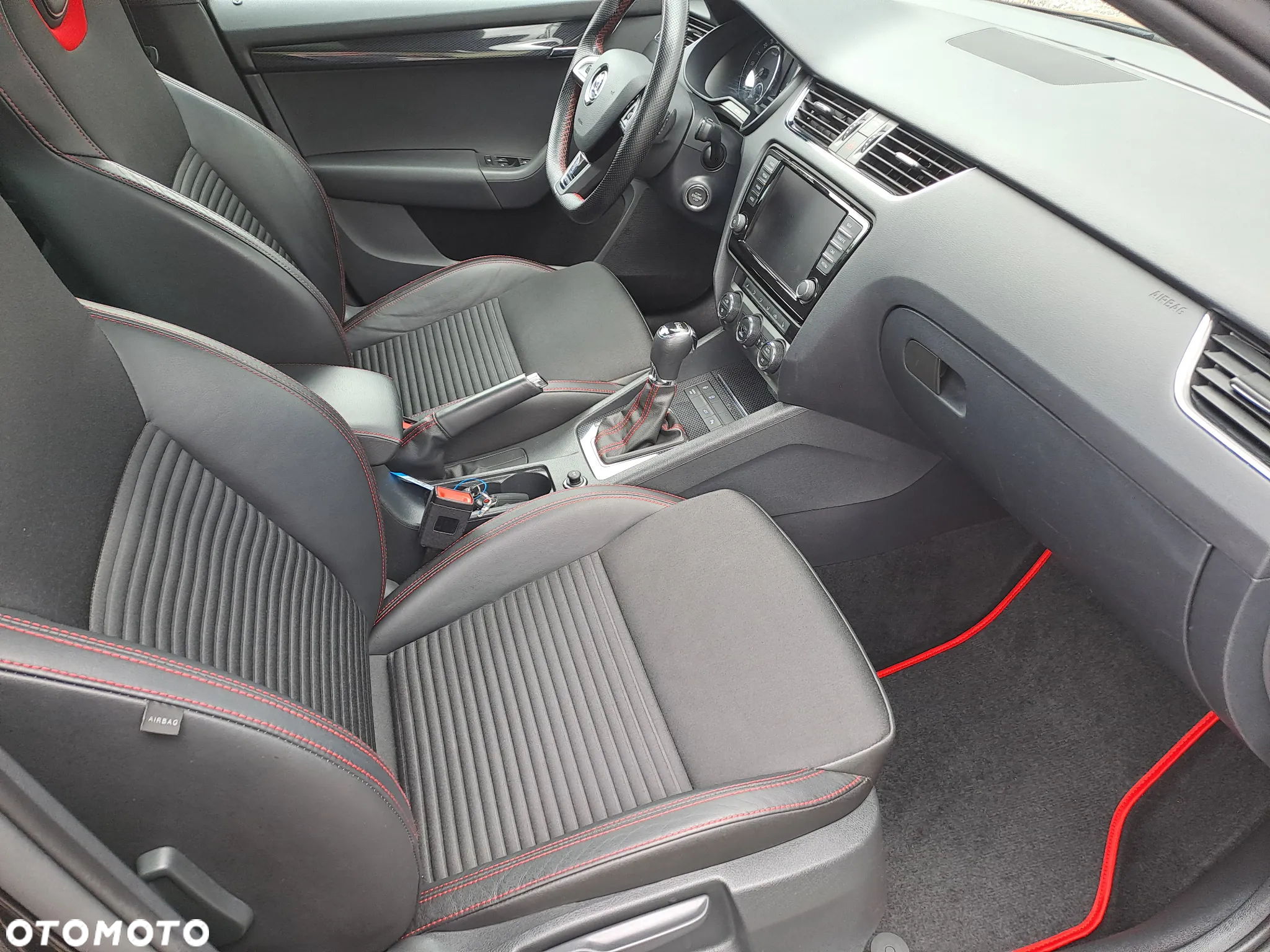 Skoda Octavia 2.0 TDI RS Challenge DSG - 21
