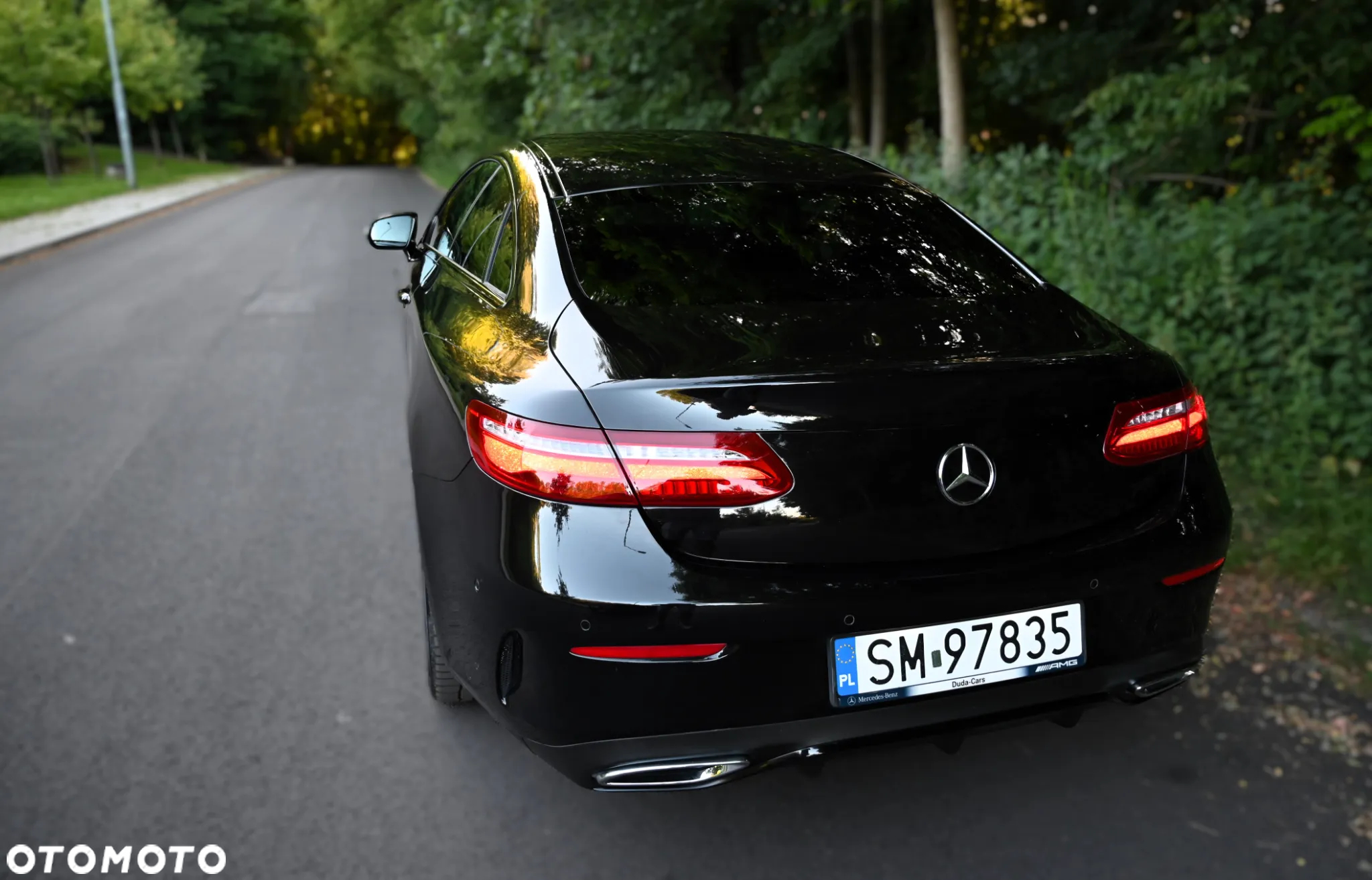 Mercedes-Benz Klasa E 220 d Coupe 4-Matic 9G-TRONIC - 25