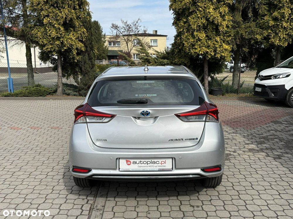 Toyota Auris - 5