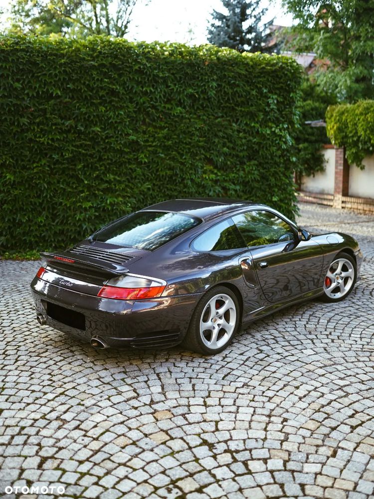 Porsche 911 - 25