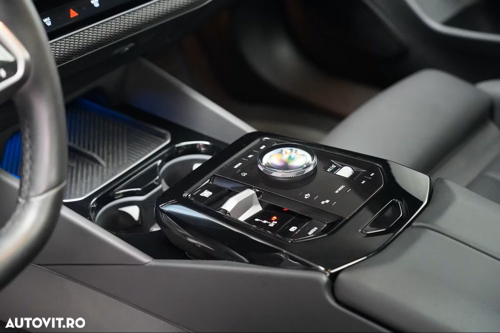 BMW Seria 5 520d Aut. - 23
