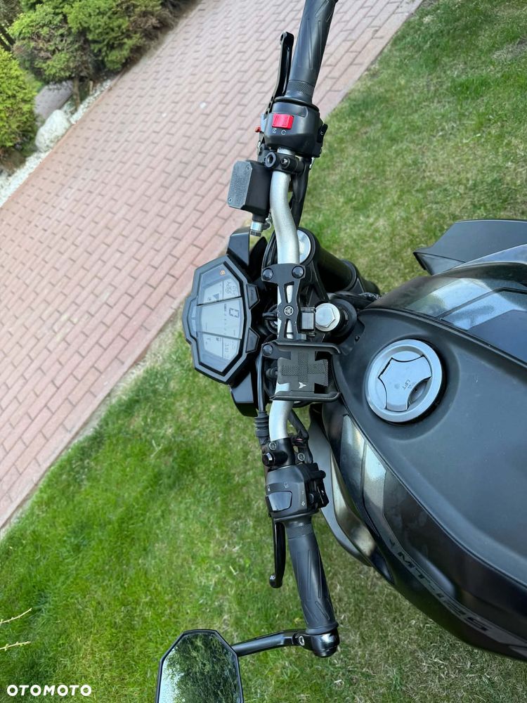 Yamaha MT - 5