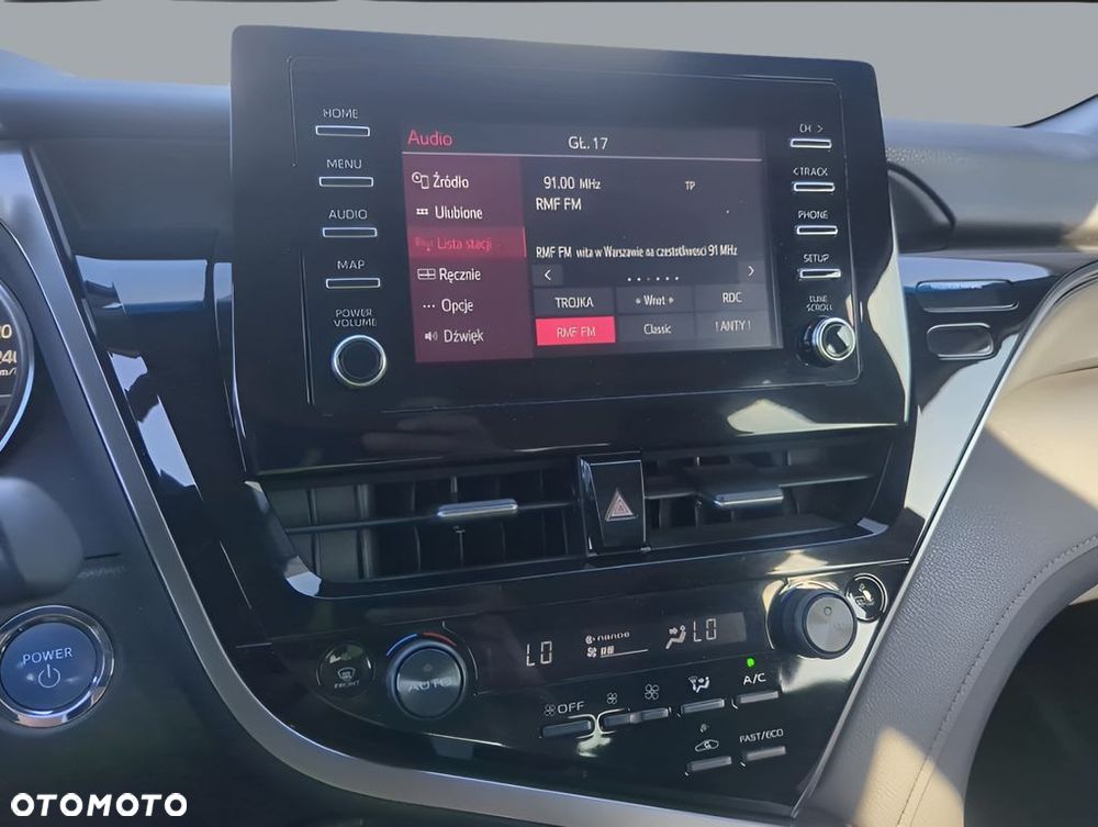Toyota Camry - 8