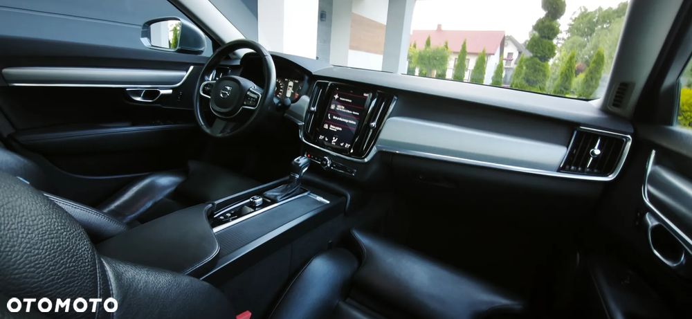 Volvo S90 D3 Momentum - 36