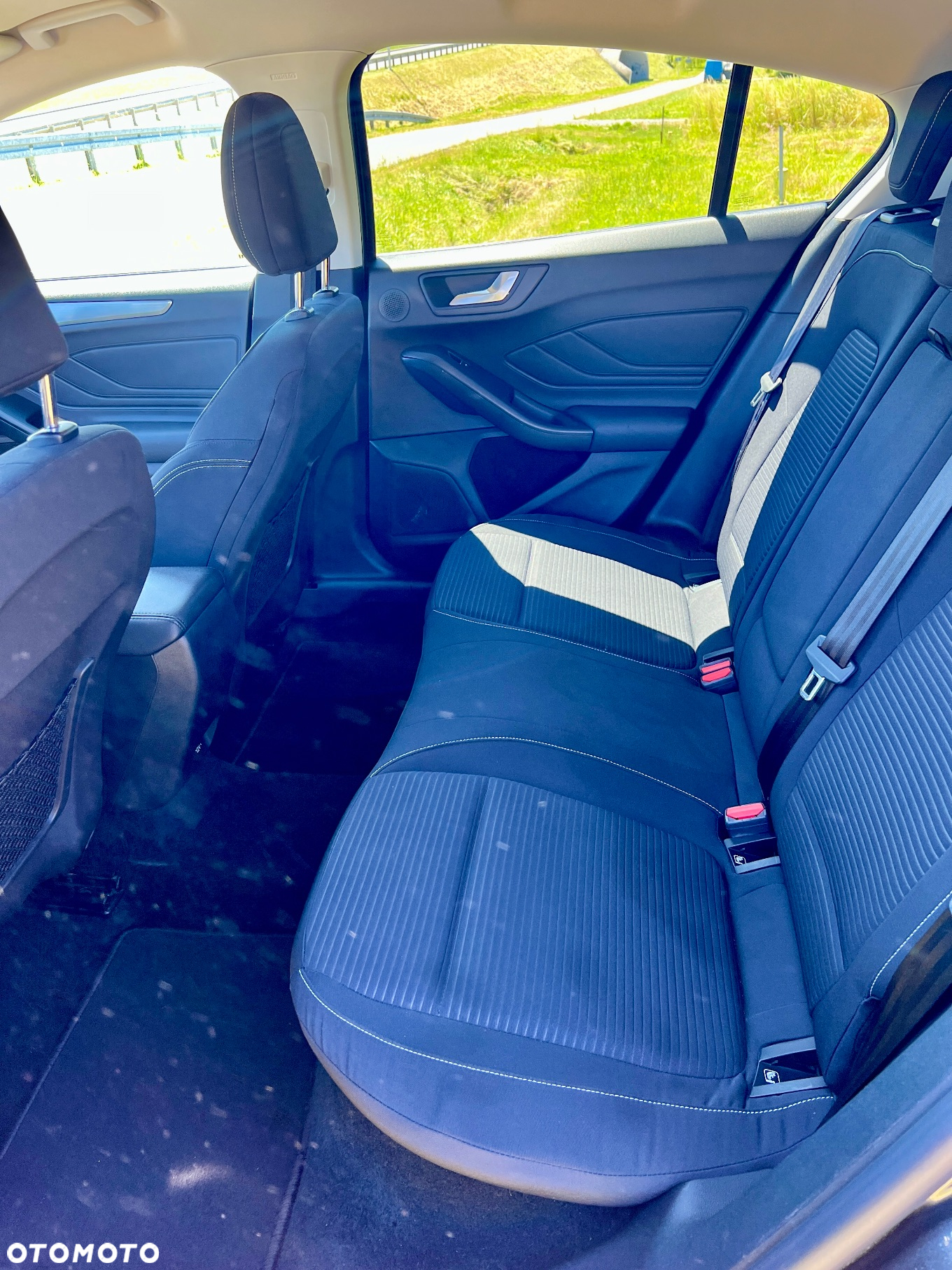 Ford Focus 1.5 EcoBoost Titanium Business - 8