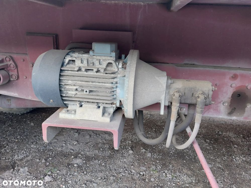 Mercedes-Benz 1414 - 9