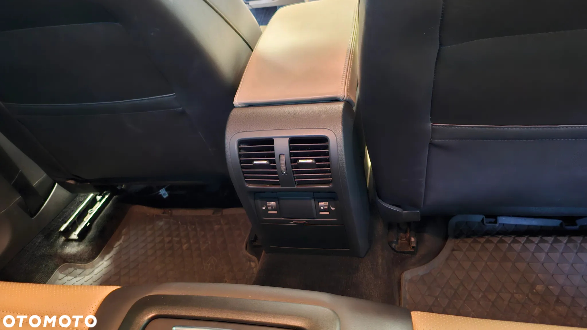 Volkswagen CC 2.0 TDI DPF BMT 4Mot DSG - 18