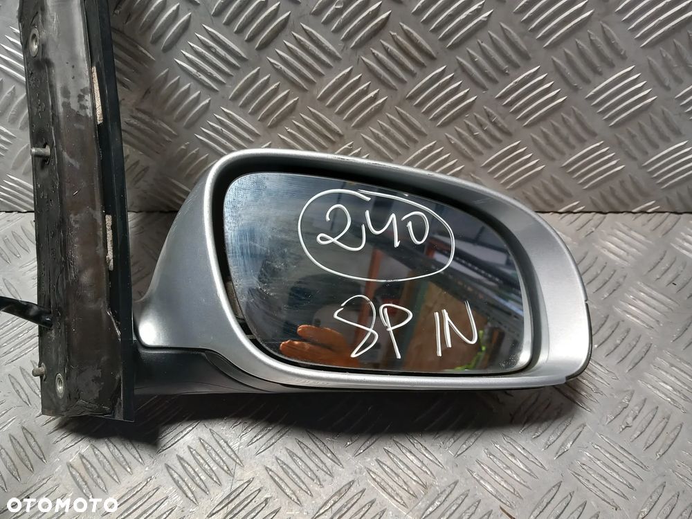 VW TOURAN LUSTERKO PRAWE PRZEDNIE PRAWY PRZÓD KOLOR: LA7W - 7