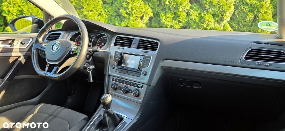 Volkswagen Golf 1.2 TSI Comfortline - 26