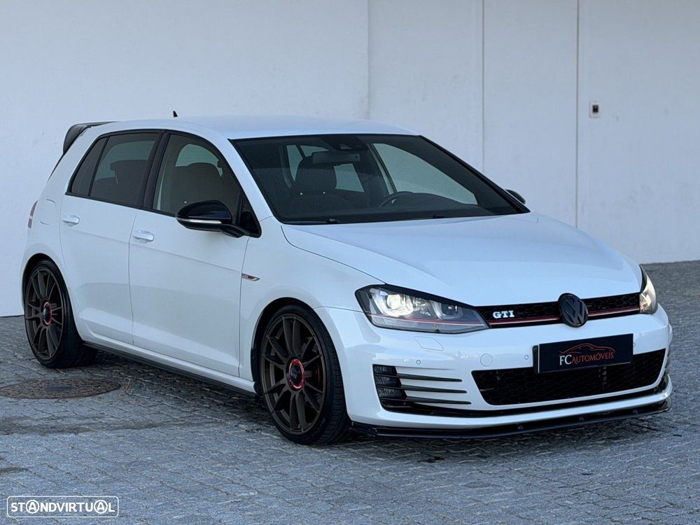 VW Golf 2.0 TSi GTi DSG - 11