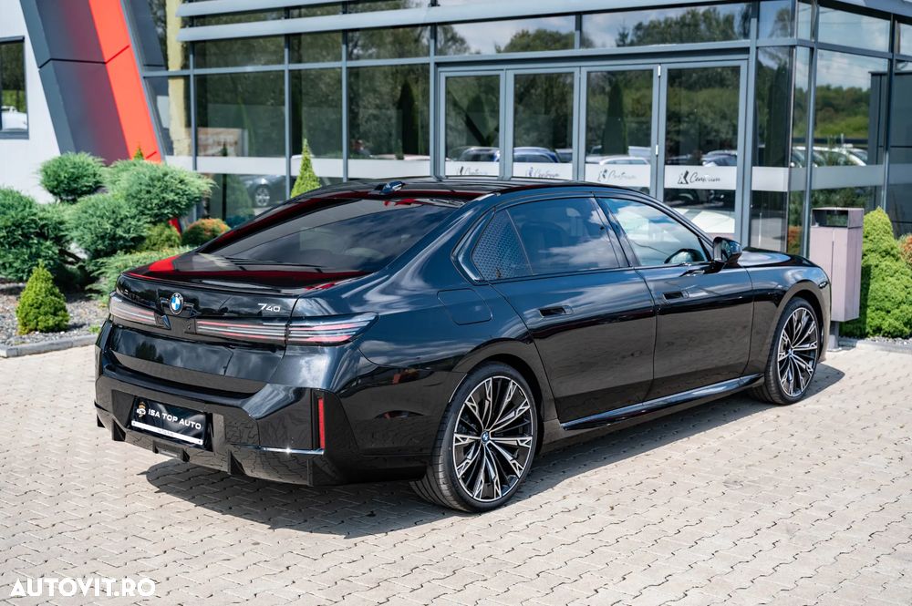 BMW Seria 7 740 xDrive - 14