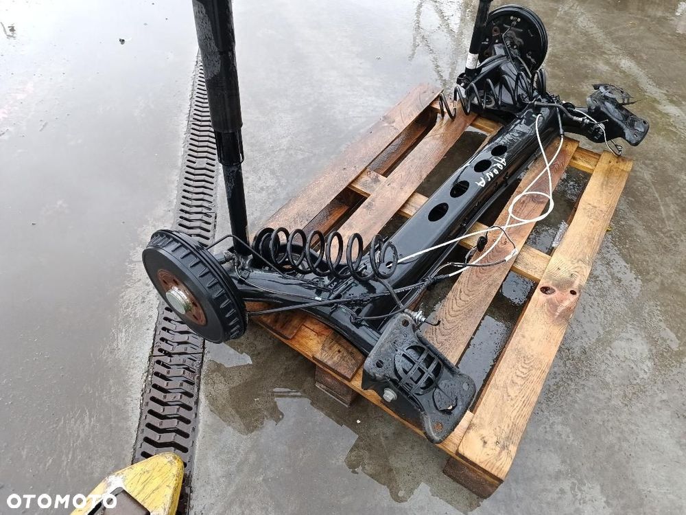 SEAT ARONA LIFT OŚ BELKA ZAWIESZENIE TYŁ - 4