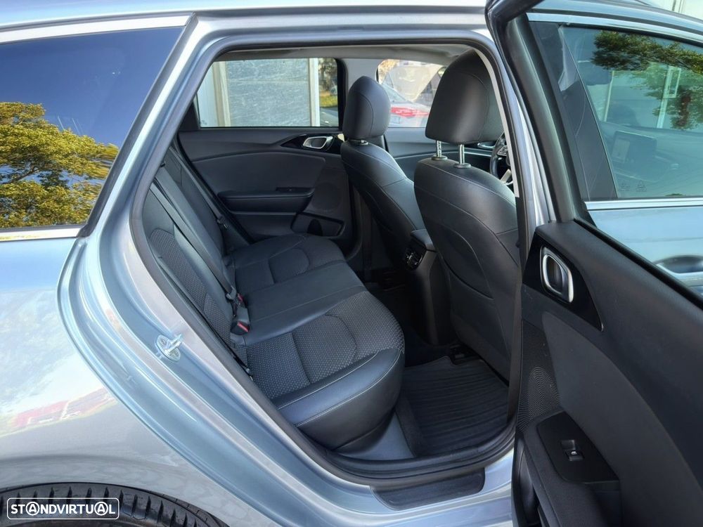 Kia Ceed SW 1.6 CRDi Nav Line - 9