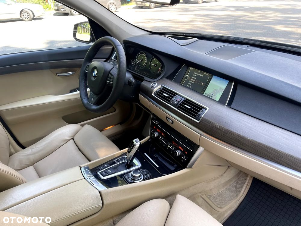 BMW 5GT 530d xDrive Gran Turismo - 24