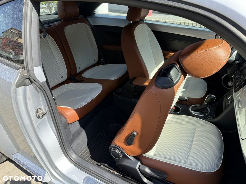 Volkswagen Beetle - 12