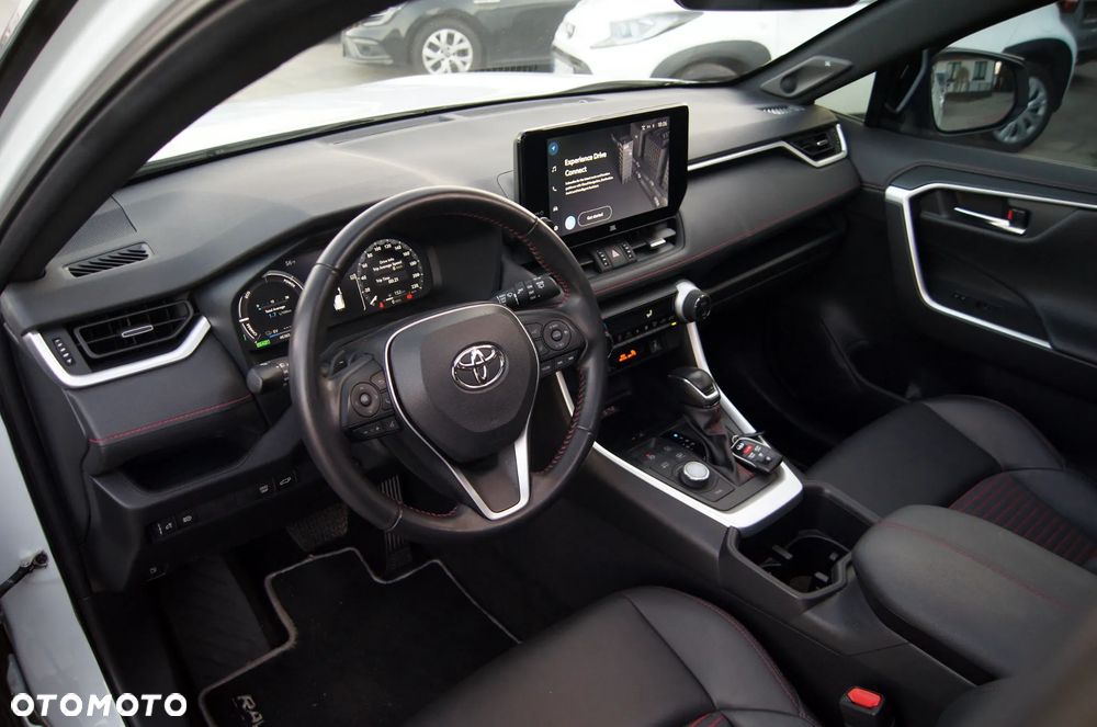 Toyota RAV4 - 8