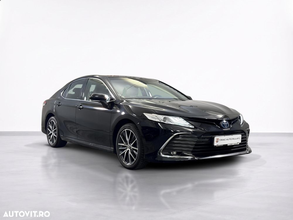 Toyota Camry - 8