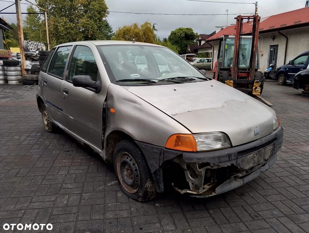 Fiat Punto 176 (93-97r.) 1.1B 54KM. Silnik 176 A6.000 / 176 B2.000 Skrzynia  C.514.5.10 / C.514.6.10 lakier 647 - Grigio Steel.Cały na części. GWARANCJA !!! - 2