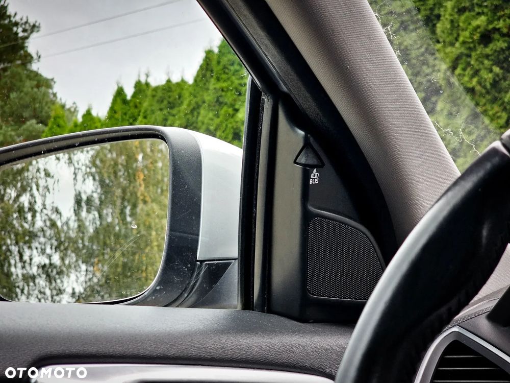 Volvo XC 60 T6 AWD Momentum - 29