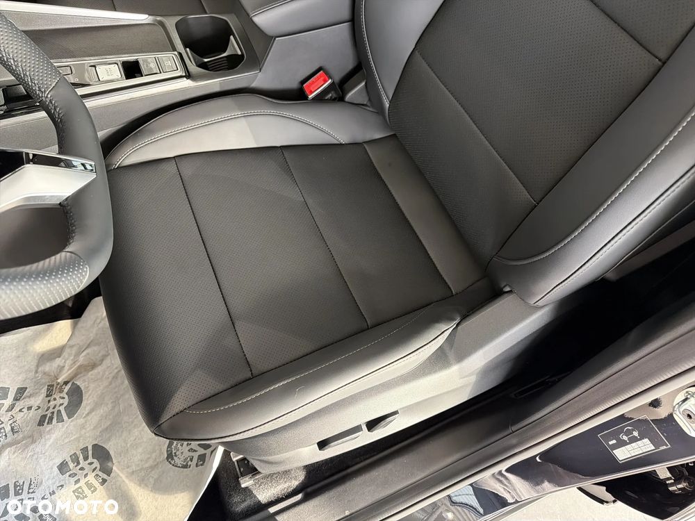 MG ZS Hybrid+ - 13