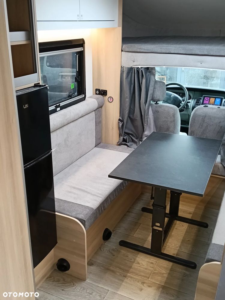 Renault Trafic kamper - 27