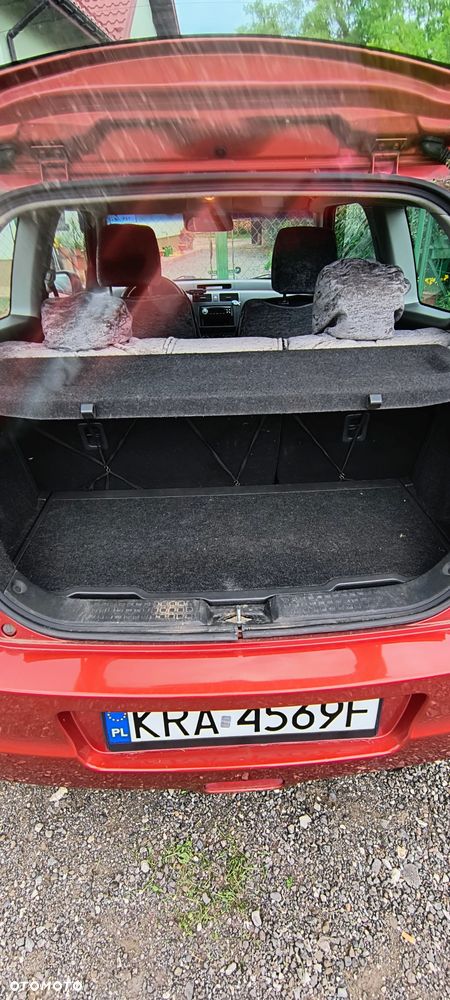 Suzuki Swift 1.3 Sakura - 12