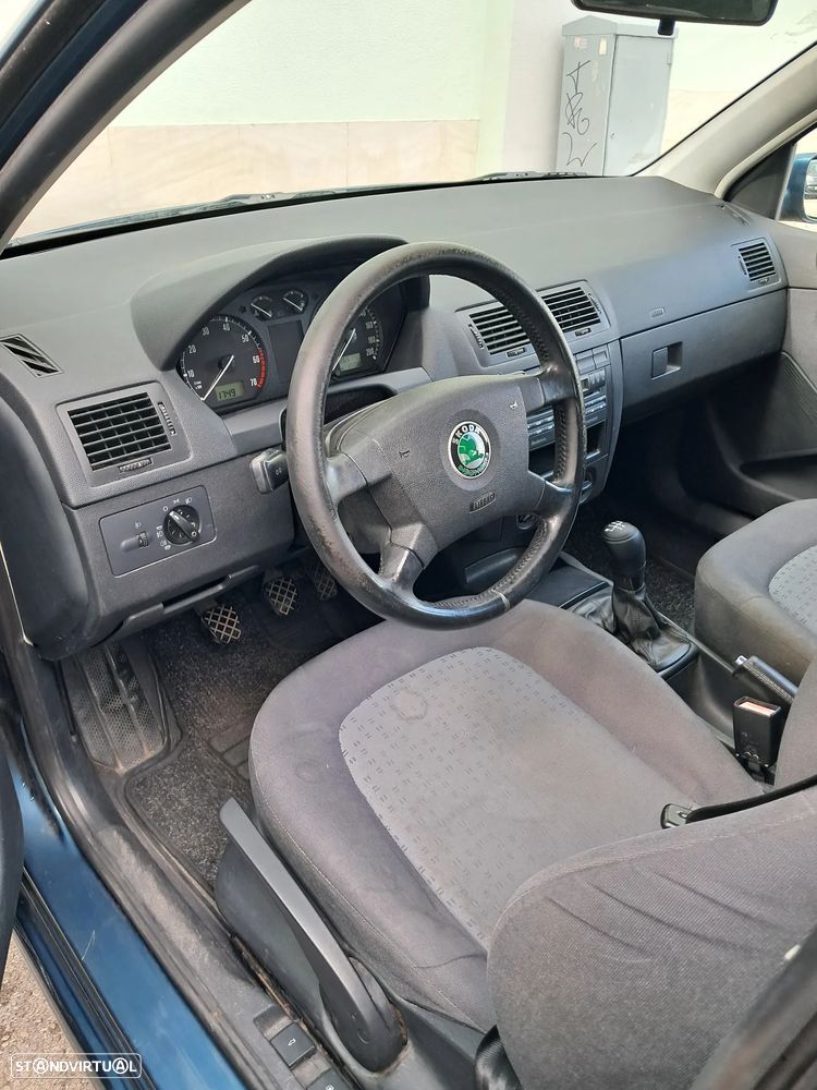 Skoda Fabia Break 1.4 Comfort - 8
