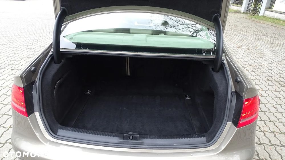 Audi A4 Limousine 2.0 TDI DPF Attraction - 9