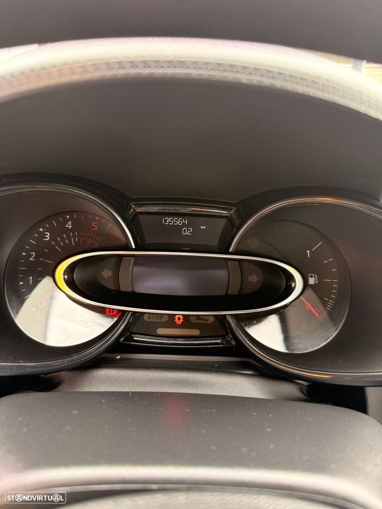 Renault Clio 1.5 dCi - 11