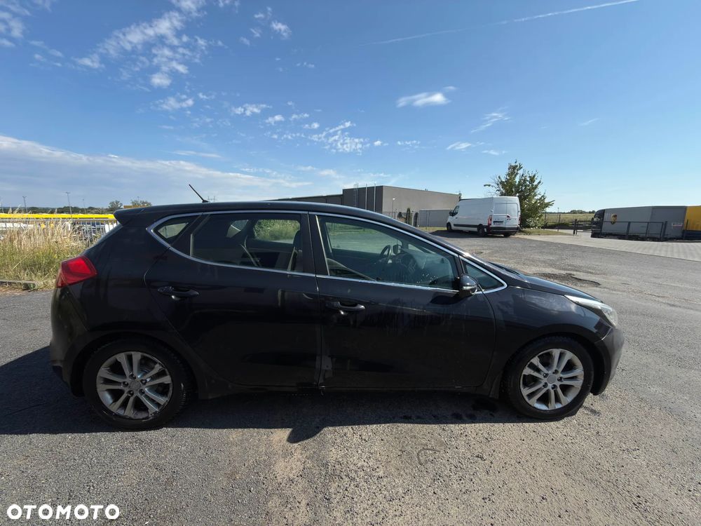 Kia Ceed 1.6 GDI L - 10