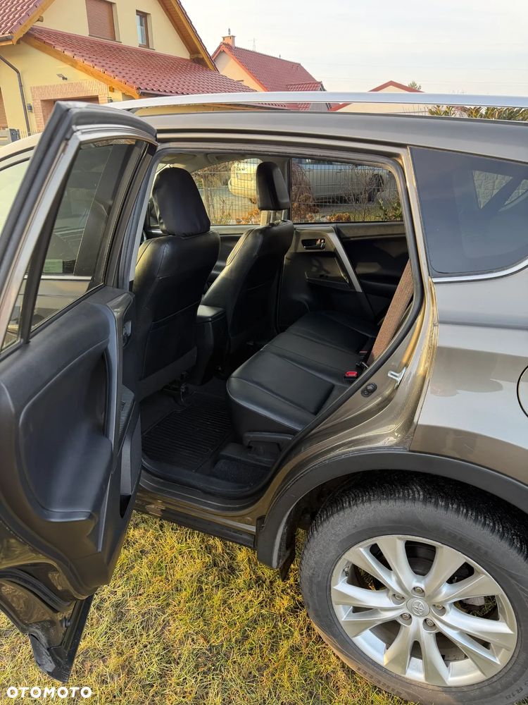 Toyota RAV4 2.2 D-4D Prestige - 13