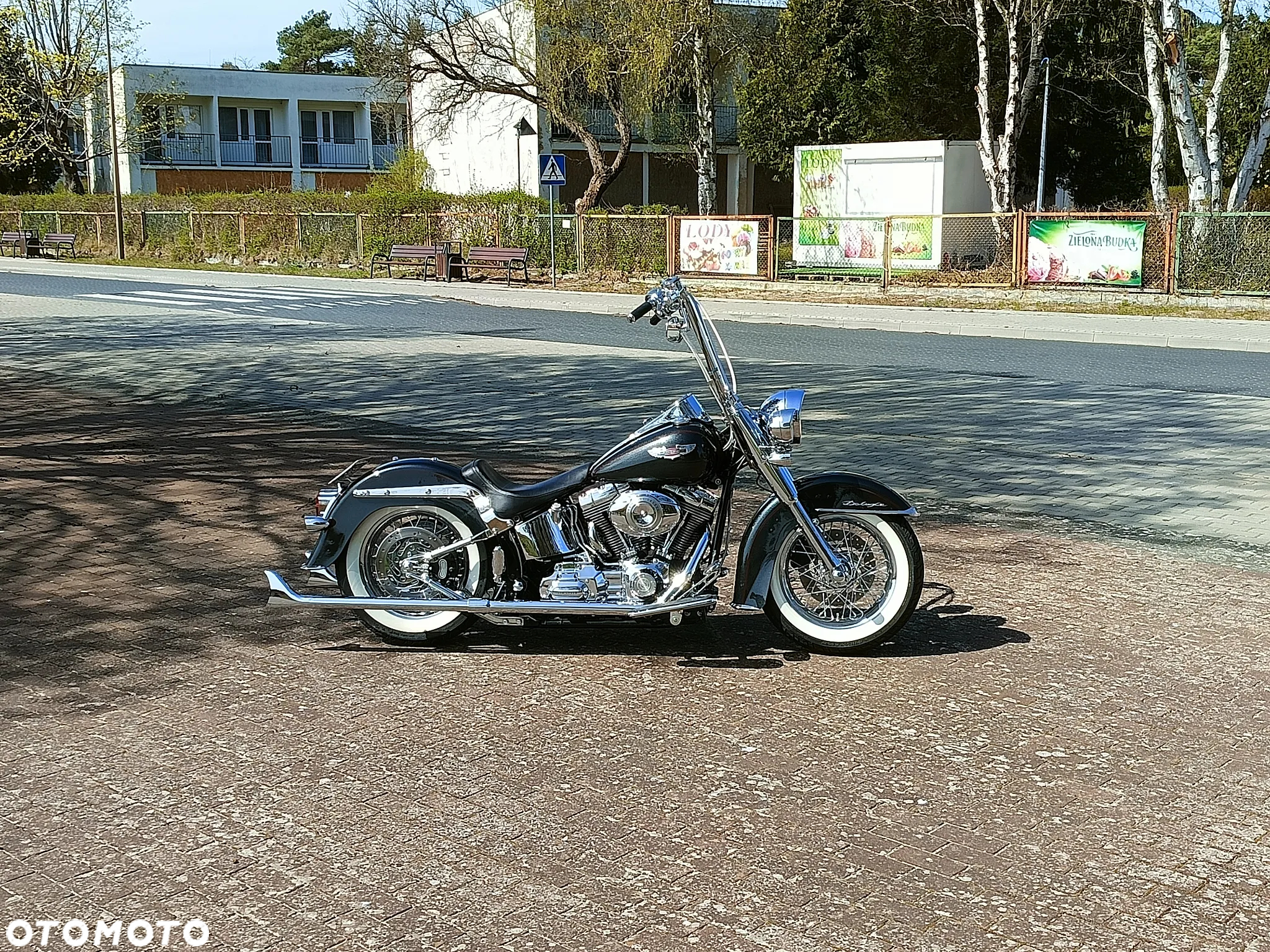 Harley-Davidson Softail Deluxe - 14