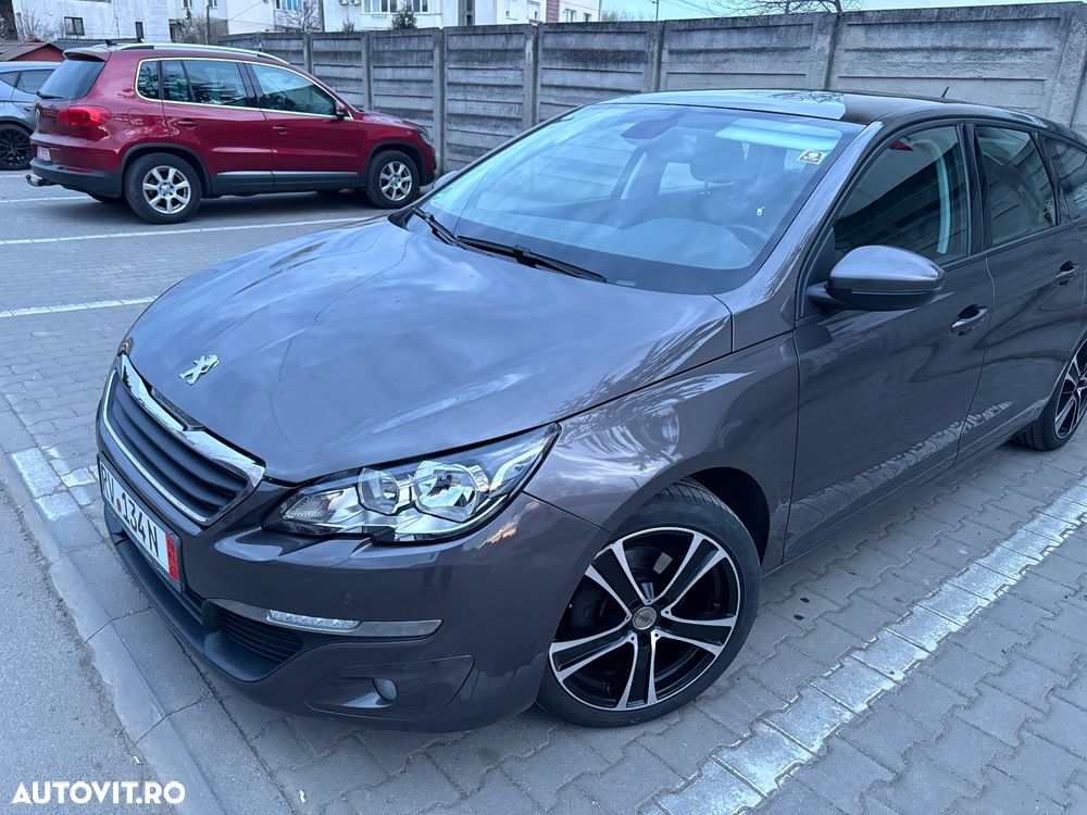 Peugeot 308 1.2 L PureTech Turbo Allure - 9