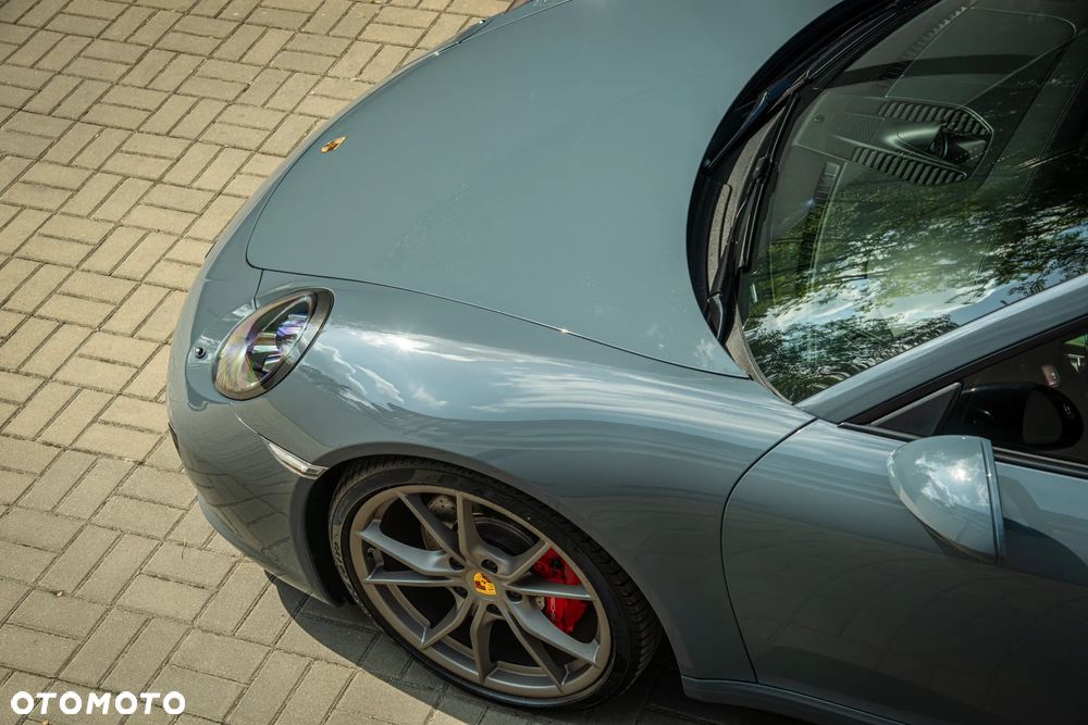 Porsche 911 Carrera S PDK - 12
