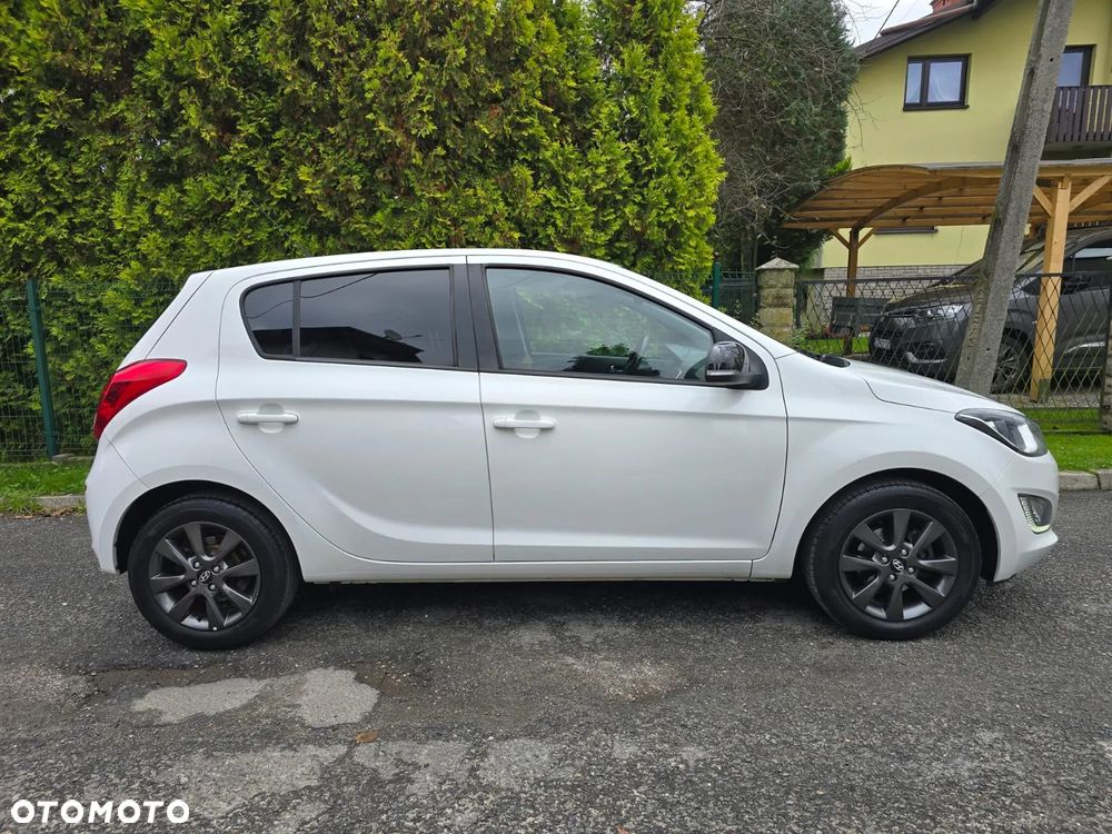 Hyundai i20 1.2 Fifa World Cup Edition - 6