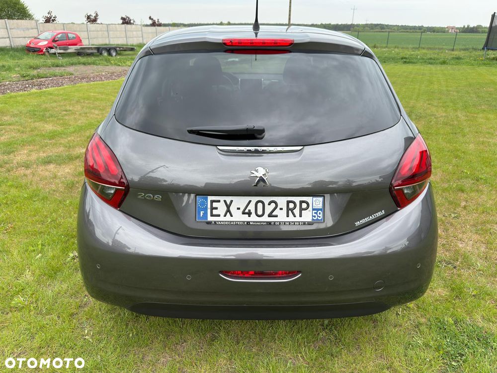 Peugeot 208 PureTech 82 Start & Stop Style - 11