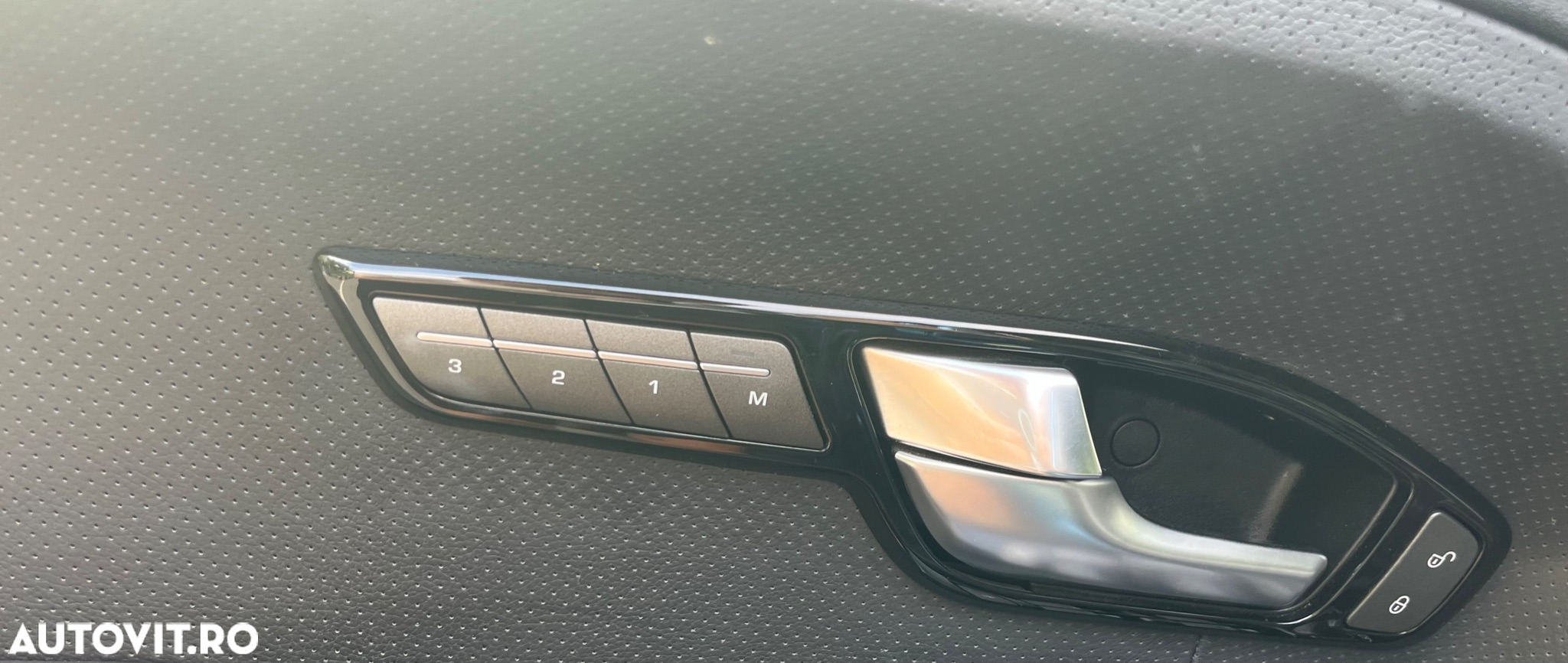 Land Rover Range Rover Evoque - 12