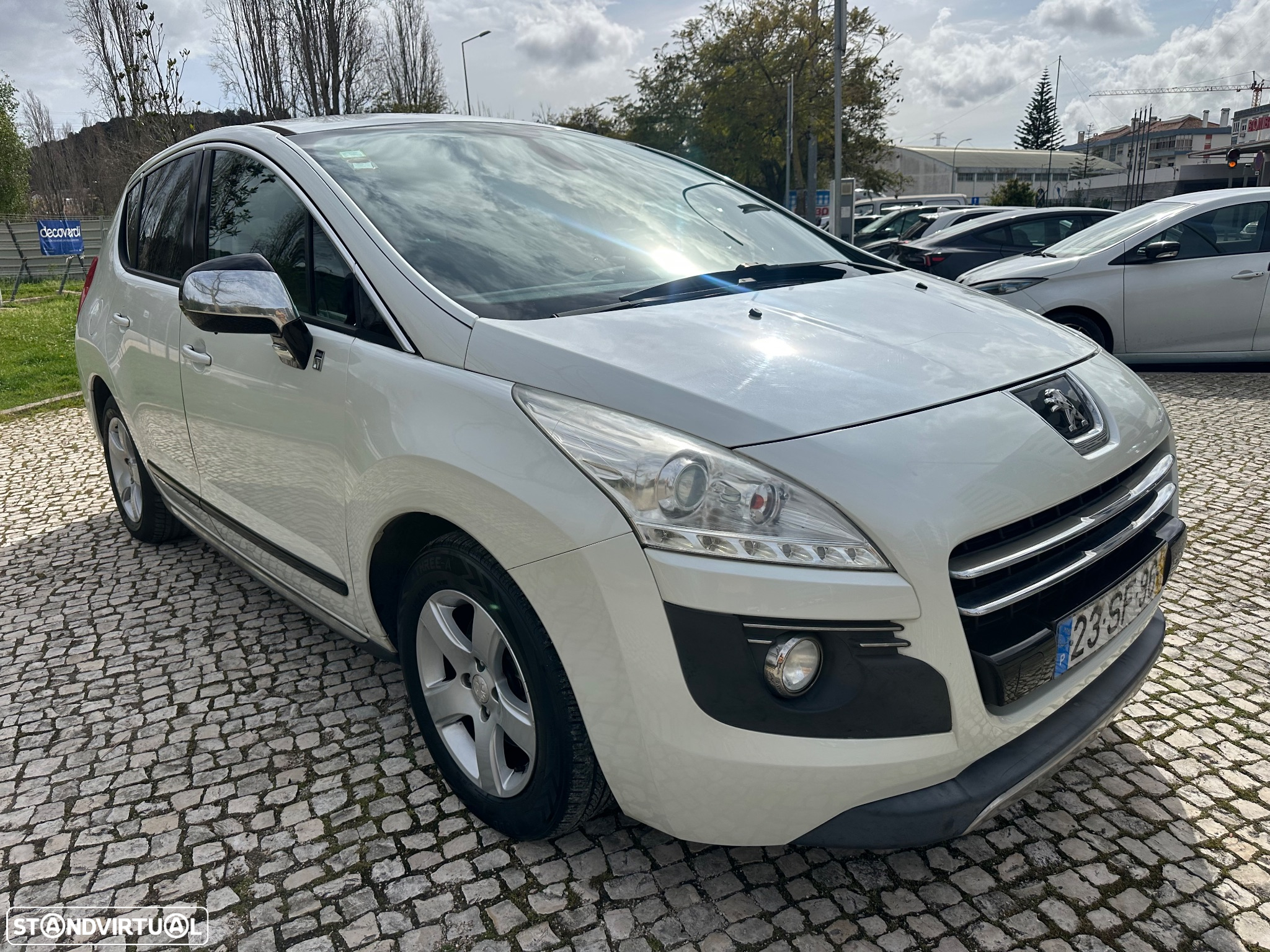 Peugeot 3008 2.0 HDi Hybrid4 99g - 3