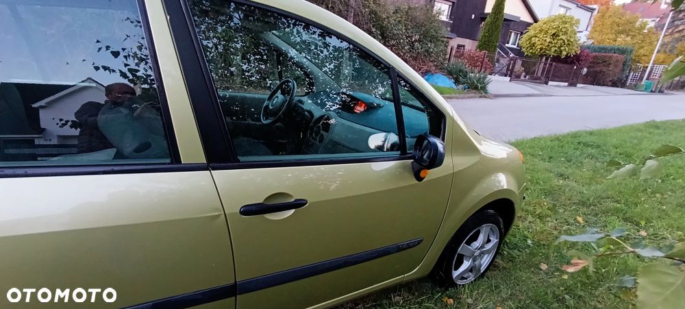 Renault Modus - 12