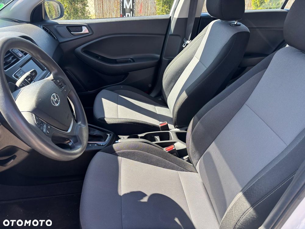 Hyundai i20 1.0 T-GDI Classic Plus DCT - 17