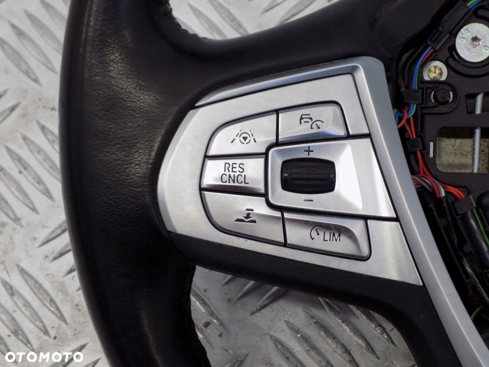 BMW G30 G11 G12 KIEROWNICA SKÓRZANA MULTIFUNKCJA - 3