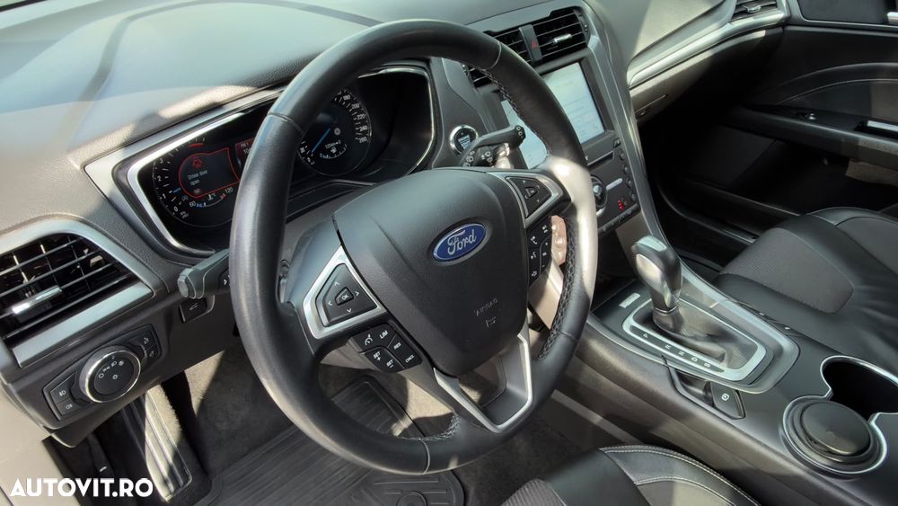 Ford Mondeo 2.0 TDCI PowerShift AWD Titanium - 9