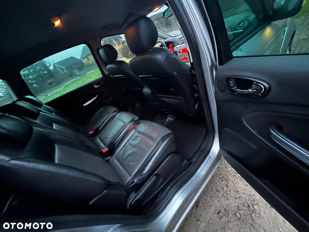 Ford S-Max 2.0 TDCi Titanium - 14