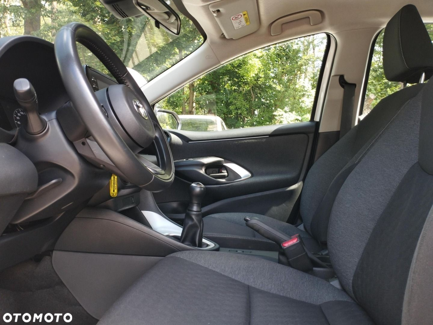 Toyota Yaris - 12
