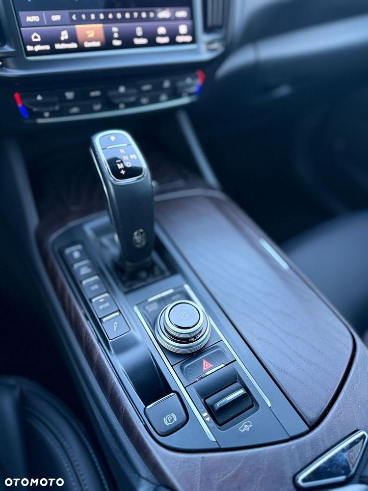 Maserati Levante MHEV GT - 24